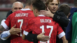 У сборной России пропали краткосрочные цели. Что делать с контрактом тренера? С кем играть?