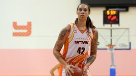 В США возмущены задержанием баскетболистки своей сборной. Грайнер грозит в России десять лет за наркотики