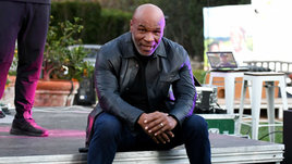 Майк Тайсон укротил свое эго. Теперь он даже не убивает насекомых, если они больно жалят его