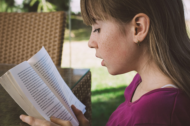 Чтение. Фото Culture.ru Чтение. Фото Culture.ru