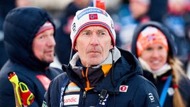 Норвежские лыжницы уволили своего тренера. Его обвинили в бездушии