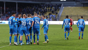 Футболисты «Динамо» празднуют победу над «Арсеналом» в матче 21-го тура РПЛ.