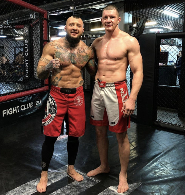 Денис Тюлюлин (справа). Фото Instagram Денис Тюлюлин (справа). Фото Instagram