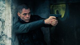 Предсказуемый боевик с ловким Крисом Пайном. Почему «Наемник» банальнее, чем вы думали