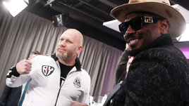 «У меня в 40 лет второе дыхание открылось». Харитонов против тренера Уайлдера