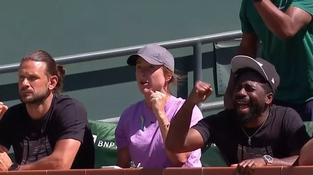 Элина Свитолина (в центре). Элина Свитолина (в центре).