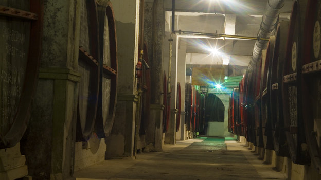 Бочки с коньяком. Фото Konstantin Kokoshkin, Global Look Press Бочки с коньяком. Фото Konstantin Kokoshkin, Global Look Press