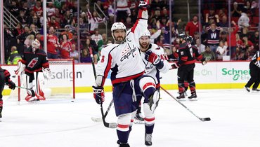 Радость Александра Овечкина в матче «Каролина» — «Вашингтон» — 3:4 Б 19 марта.