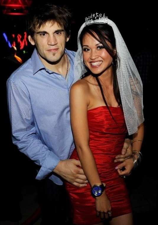 Джон Фитч с бывшей женой Мишель. Джон Фитч с бывшей женой Мишель.