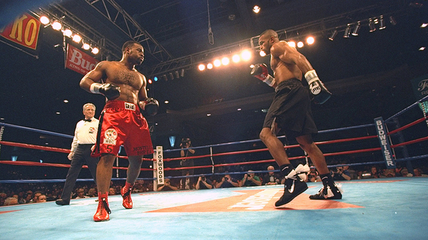 Бой Роя Джонса и Монтелла Гриффина. Фото Getty Images Бой Роя Джонса и Монтелла Гриффина. Фото Getty Images