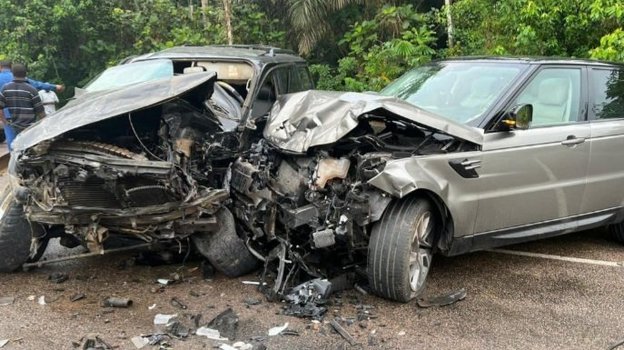 Автомобили после аварии с участием Андре Онаны. Фото Twitter журналиста Нуху Адамса Автомобили после аварии с участием Андре Онаны. Фото Twitter журналиста Нуху Адамса