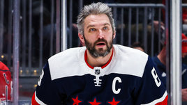 Овечкин прервал голевую серию, у Шестеркина — неудачный день, Панарин не доиграл матч