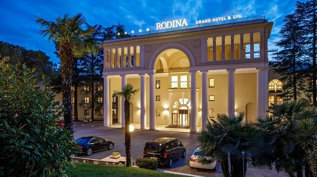 Спа-отель RODINA Grand Hotel & SPA. Фото hotelawards.ru Спа-отель RODINA Grand Hotel & SPA. Фото hotelawards.ru
