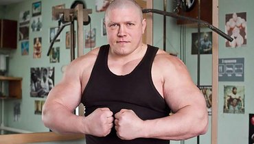 Максим Новоселов.