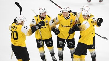 Игроки ХК «Северсталь».