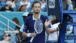 Медведев рвется к первой строчке рейтинга. Мартинес в Майами ему не соперник