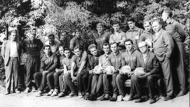 Сборная СССР с Владимиром Щербаковым в составе. Фото Виктор Гусев, архив «СЭ» Сборная СССР с Владимиром Щербаковым в составе. Фото Виктор Гусев, архив «СЭ»