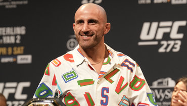 Александр Волкановски.