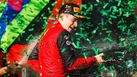 Леклер вне досягаемости в Австралии. Соперники монегаска вновь выбывают из борьбы