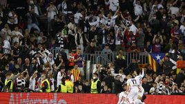 «Айнтрахт» вышвырнул «Барселону» из еврокубков, Миранчук не смог спасти матч с командой Тедеско, «Рома» забила четыре мяча в ворота Хайкина