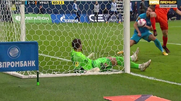 «Зенит» — «Урал». Фото Скриншот трансляции. «Зенит» — «Урал». Фото Скриншот трансляции.