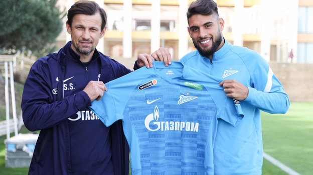 Сергей Семак и Юри Алберто. Фото Вячеслав Евдокимов, ФК «Зенит» Сергей Семак и Юри Алберто. Фото Вячеслав Евдокимов, ФК «Зенит»