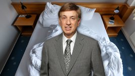 «Из одежды на нем были только трусы и женский пояс с подвязками». Как баскетбольный комментатор вляпался в громкий секс-скандал