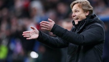 Валерий Карпин.