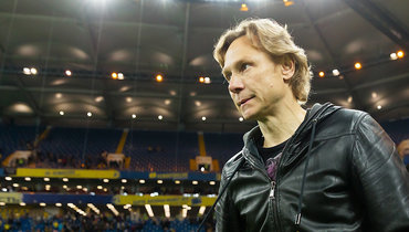 Валерий Карпин.