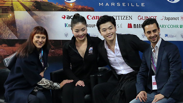 Марина Зуева (слева) с фигуристами Майей и Алексом Шибутани. Фото Ксения Нуртдинова Марина Зуева (слева) с фигуристами Майей и Алексом Шибутани. Фото Ксения Нуртдинова