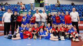 «Выпускной экзамен мы сдали». Интервью тренера российской молодежки