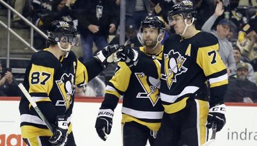 Евгений Малкин (№71) и Сидни Кросби (№87).