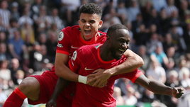 «Ливерпуль» и «Ман Сити» продолжают великую гонку, «Реал» — самый титулованный в топ-лигах