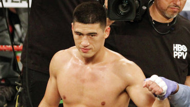 Дмитрий Бивол.