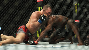 Петр Ян и Алджамейн Стерлинг.