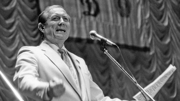 Евгений Евтушенко. Фото Сергей Колганов, архив «СЭ» Евгений Евтушенко. Фото Сергей Колганов, архив «СЭ»