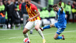 Шиманьски трижды попал в каркас ворот «Алании»: поляк не смог забить в свой день рождения