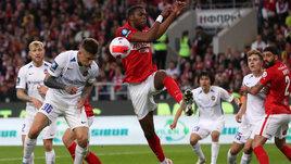 Был ли гол в ворота «Спартака»? Судьи две минуты не могли понять, пересек ли мяч линию