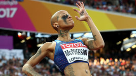 30 наколок на теле. Что пытается доказать самая эпатажная легкоатлетка?