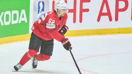 Русский парень зажигает на чемпионате мира, куда не пустили Россию! Пока он ярче всех звезд из НХЛ