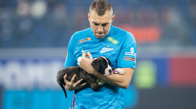 Артем Дзюба. Фото Вячеслав Евдокимов, ФК «Зенит» Артем Дзюба. Фото Вячеслав Евдокимов, ФК «Зенит»