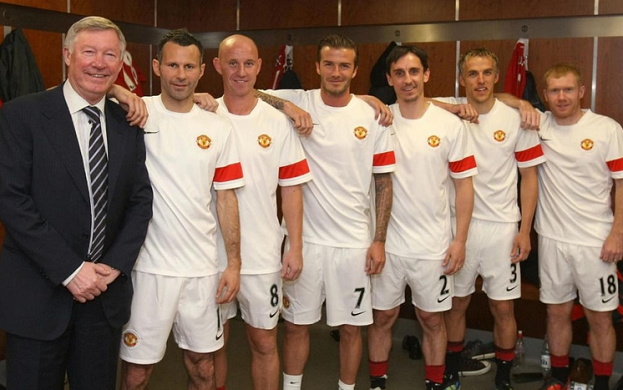 Дэвид Бекхэм (в центре) в «МЮ». Фото Официальный сайт «Манчестер Юнайтед» Дэвид Бекхэм (в центре) в «МЮ». Фото Официальный сайт «Манчестер Юнайтед»