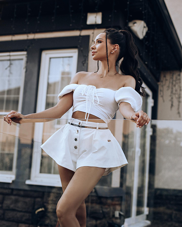 Рамина — жена Романа Зобнина. Фото Соцсети Рамина — жена Романа Зобнина. Фото Соцсети