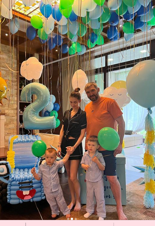 Жена Овечкина показала, как они празднуют день рождения сына. Фото Соцсети Настасьи Шубской. Жена Овечкина показала, как они празднуют день рождения сына. Фото Соцсети Настасьи Шубской.