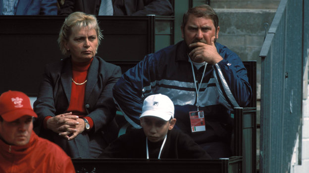 Родители и брат Елены Докич. Фото Global Look Press Родители и брат Елены Докич. Фото Global Look Press