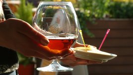 10 продуктов, которыми не стоит закусывать алкоголь