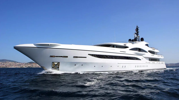 Яхта Quantum of Solace. Фото Boat International Яхта Quantum of Solace. Фото Boat International