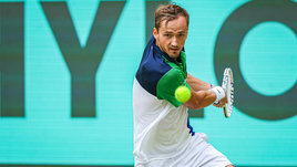 Медведев снял испанское проклятие в Галле. Но болельщики не дождались российского полуфинала