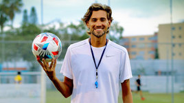 Голод в Африке, нелюбовь к Италии и переезд из России в США. Интервью Руслана Нигматуллина