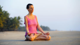 Дыхательные упражнения и гимнастика для расслабления: пять техник из йоги